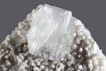 Fluorapophyllite-(K) - Nashik District, Nashik Division, Maharashtra, India - Campione di 60.68x48.34 mm, cristallo di 28.02 mm - € 60,00
